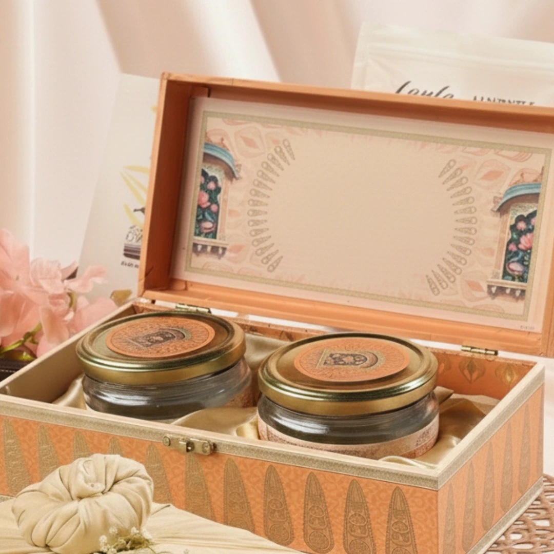 Classic Charm Wedding Gift Hamper