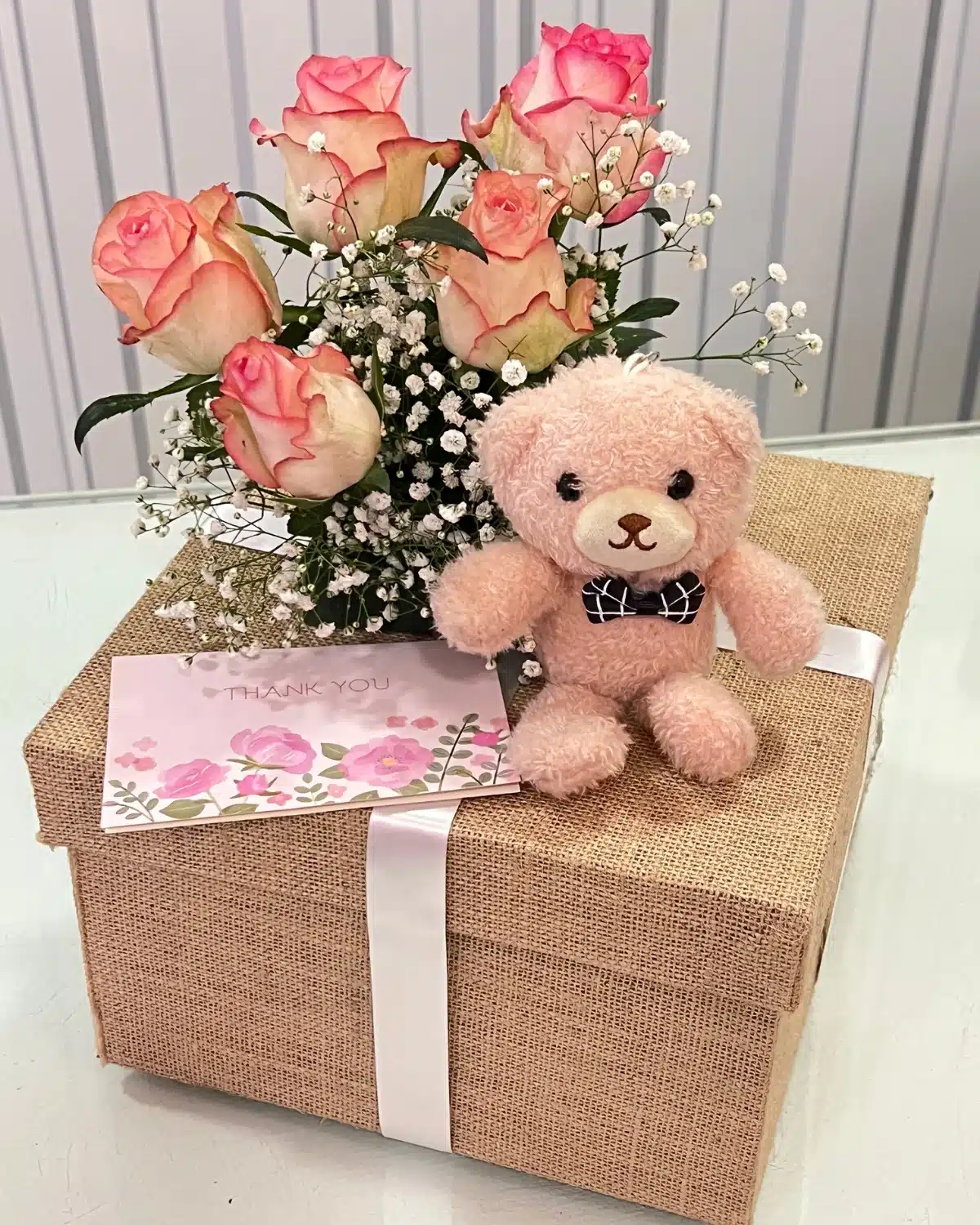 Cuddles & Roses Box