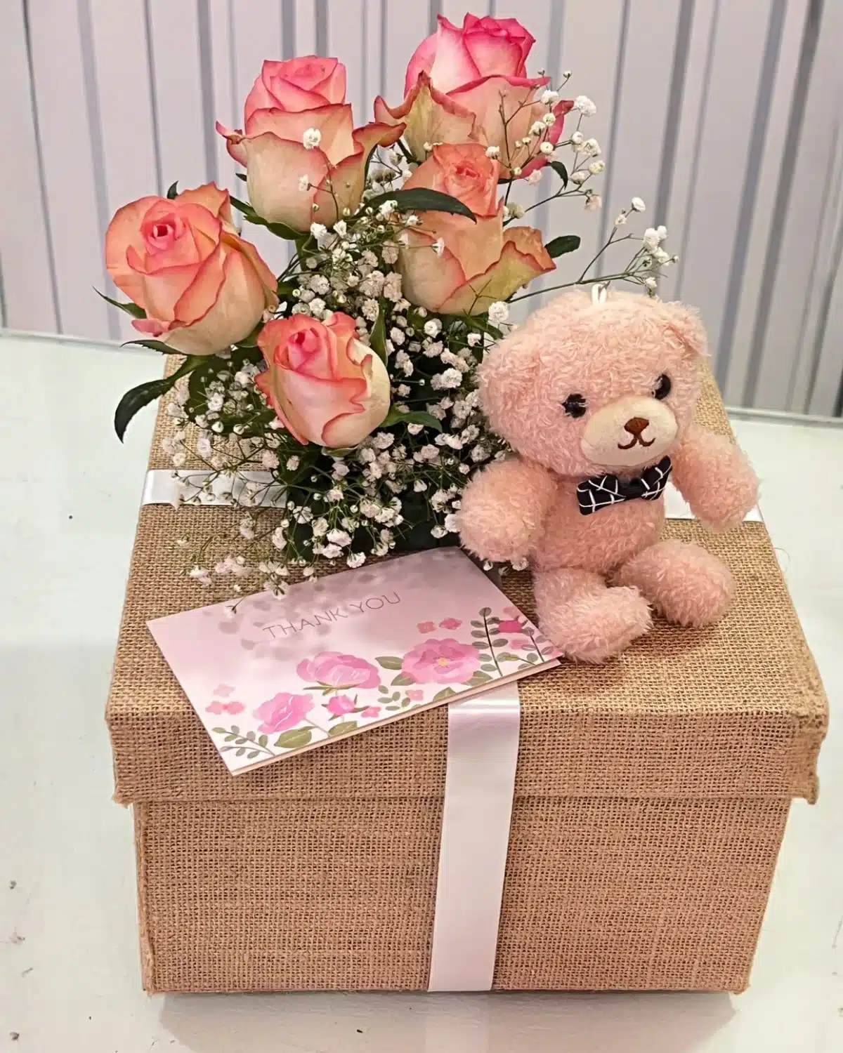 Cuddles & Roses Box